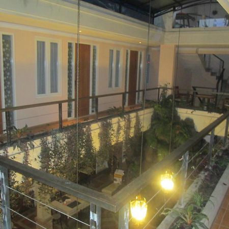 Hotel Front One Boutique Baluran Malang Exterior foto