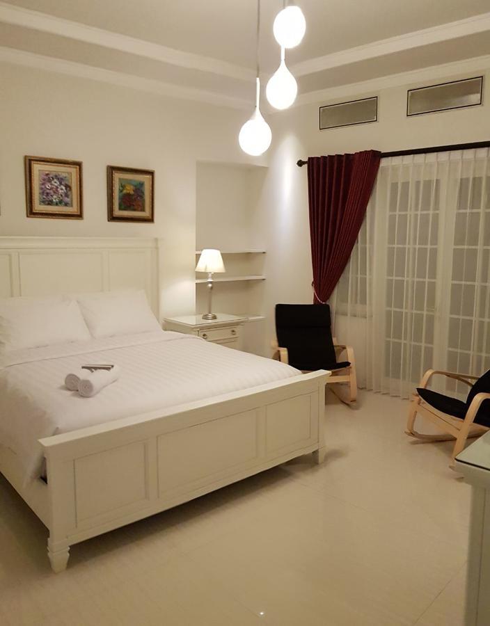 Hotel Front One Boutique Baluran Malang Exterior foto