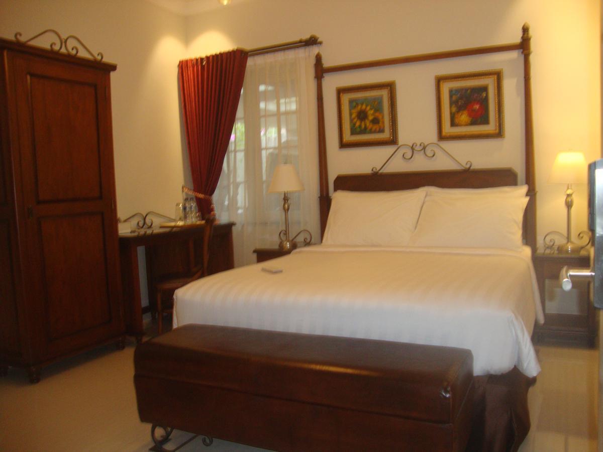 Hotel Front One Boutique Baluran Malang Exterior foto