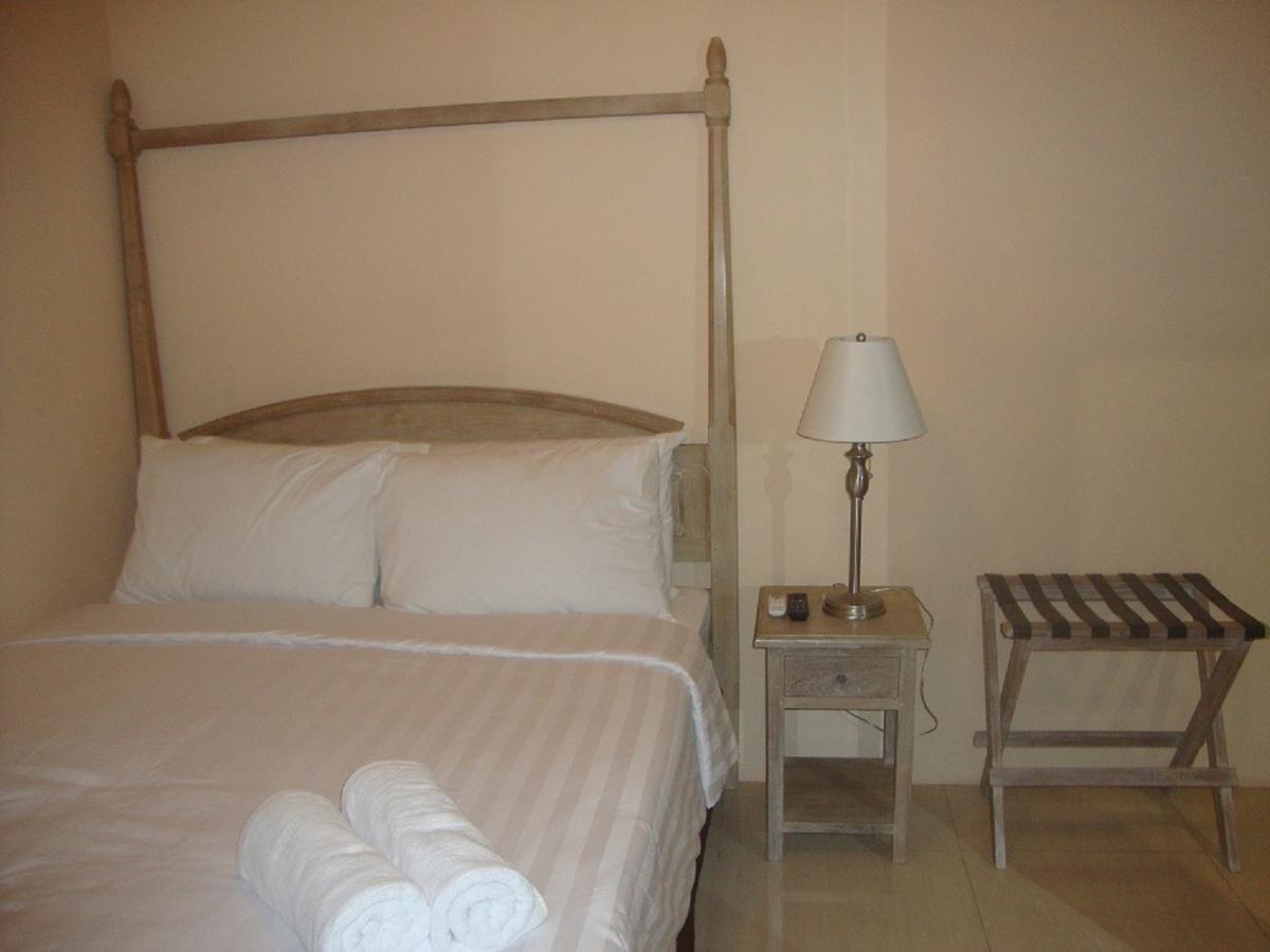 Hotel Front One Boutique Baluran Malang Exterior foto