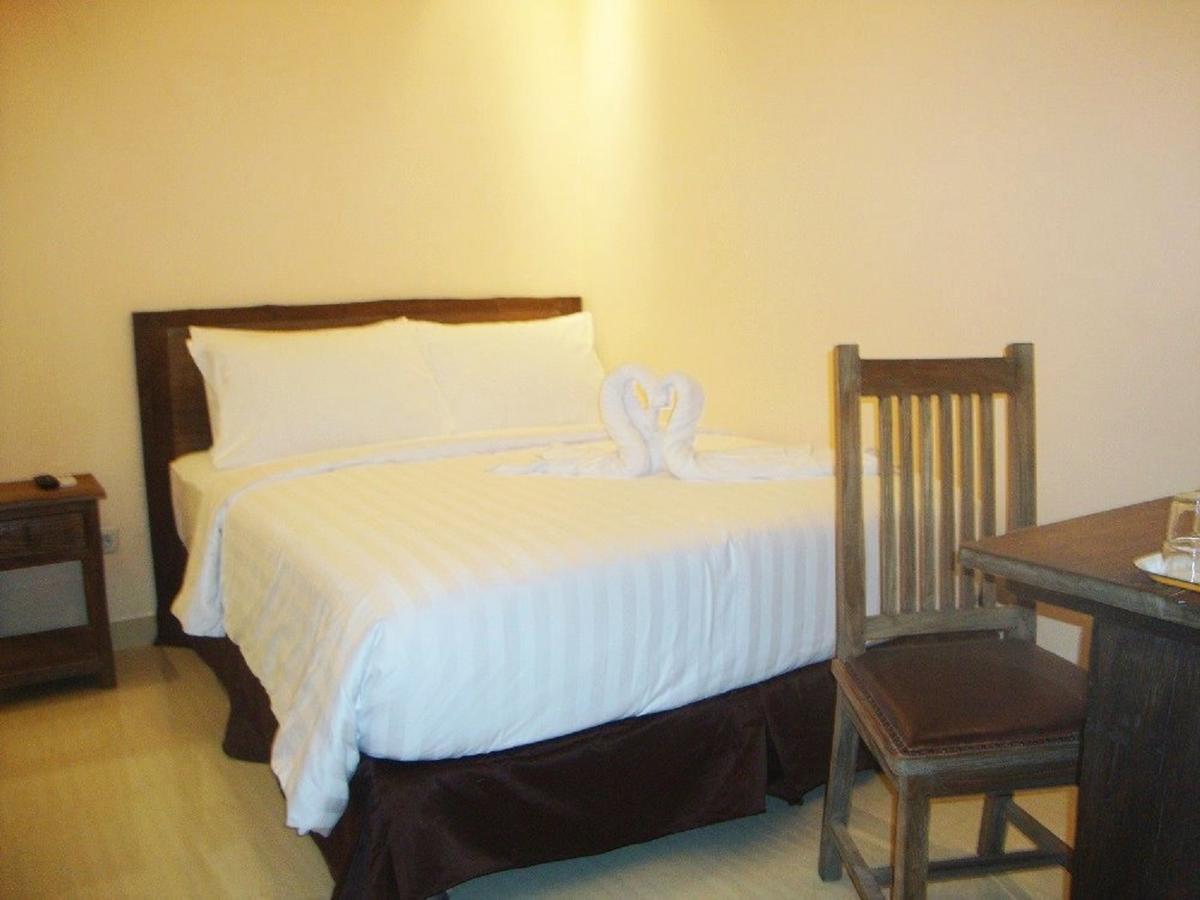 Hotel Front One Boutique Baluran Malang Exterior foto