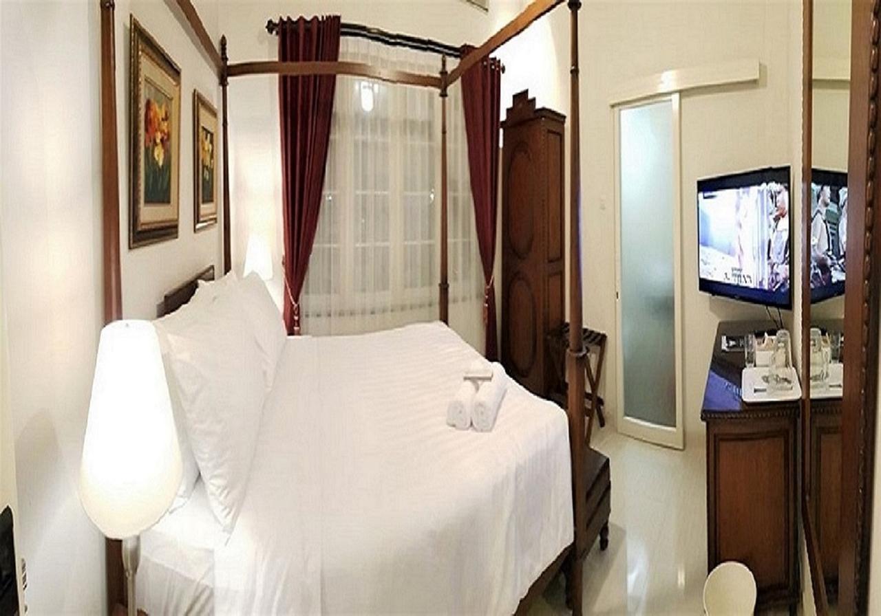 Hotel Front One Boutique Baluran Malang Exterior foto