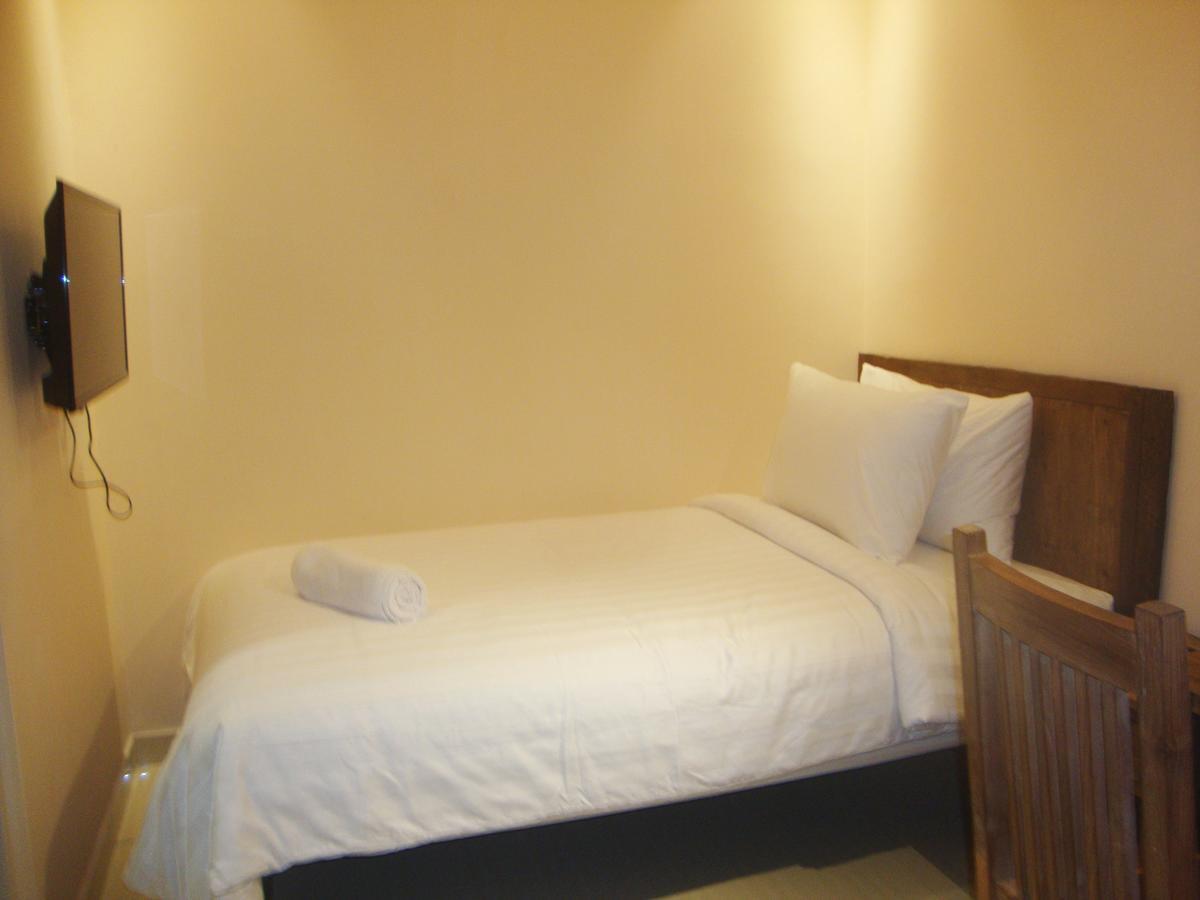 Hotel Front One Boutique Baluran Malang Exterior foto