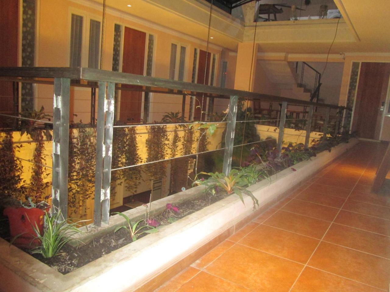 Hotel Front One Boutique Baluran Malang Exterior foto