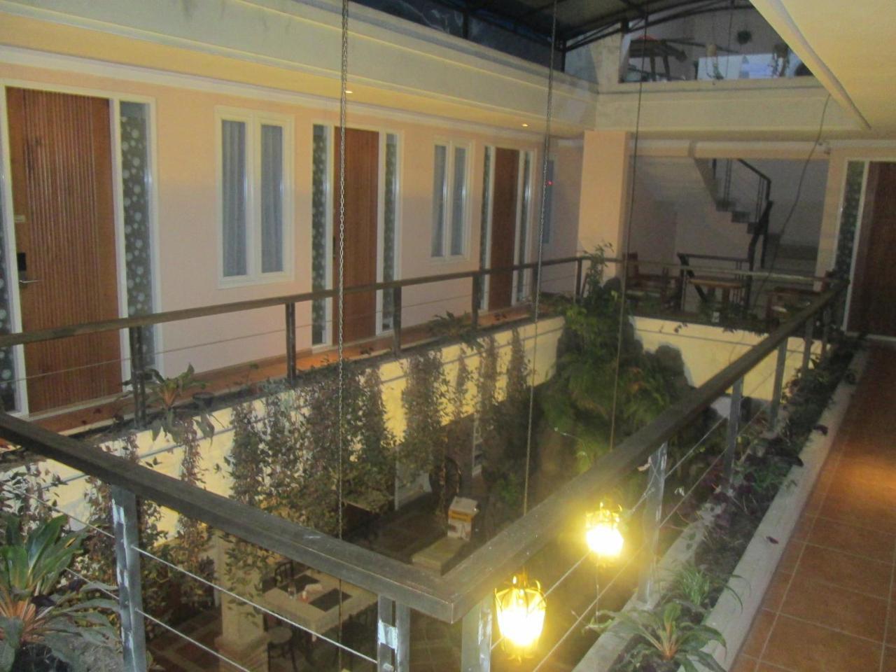 Hotel Front One Boutique Baluran Malang Exterior foto