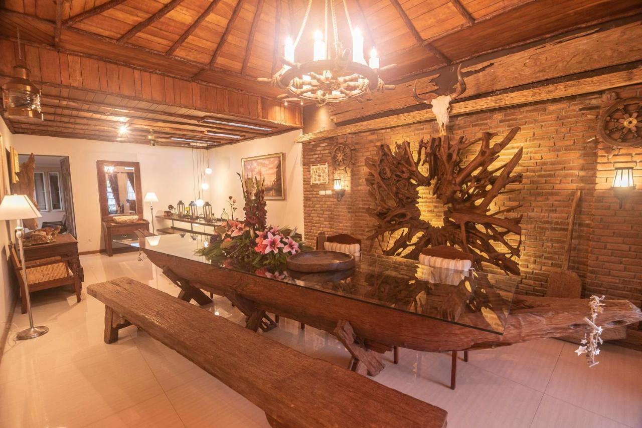 Hotel Front One Boutique Baluran Malang Exterior foto