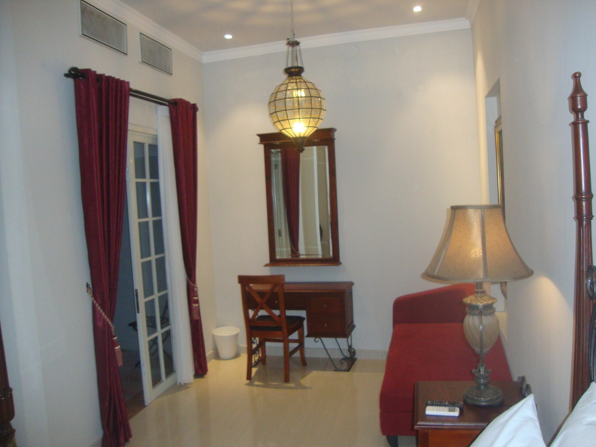Hotel Front One Boutique Baluran Malang Exterior foto